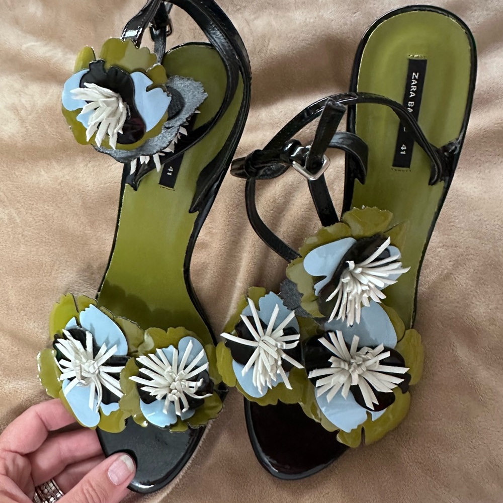 Zara Black and Green Floral Sandals Size 10 - Picture 2 of 7